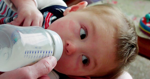 Soy and cow's milk-based baby formulas face off - CBS News
