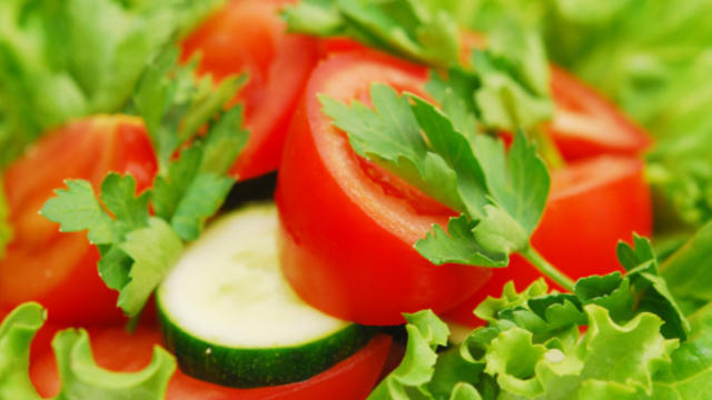 salad.jpg 