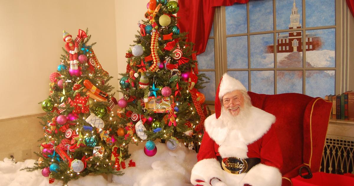 7 Spots to Snap a Photo with Santa - Hour Detroit Magazine