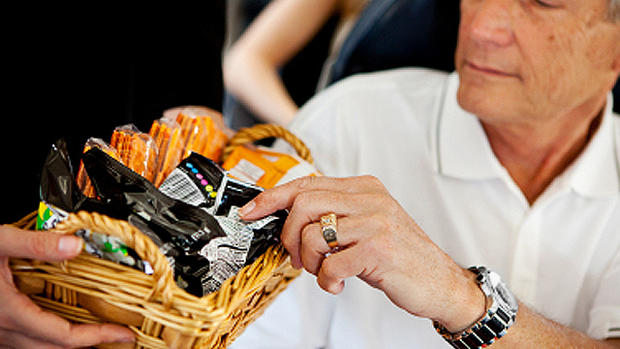 Air fare: Which airline has unhealthiest food? 