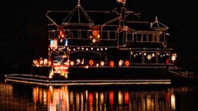 cruise-of-lights-copy.jpg 