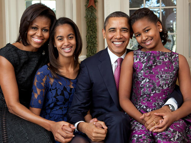 obama_family_portrait_2011.jpg 