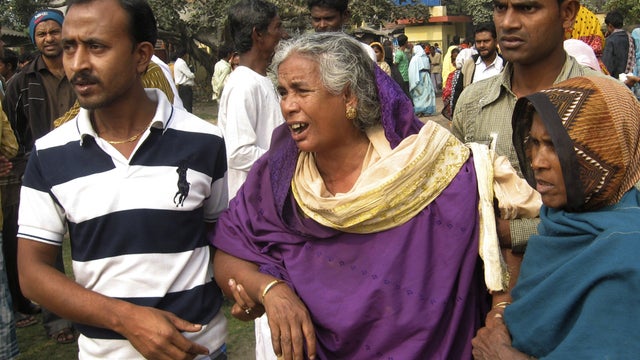 Relatives of victims gather at Diamond Harbour hospital 