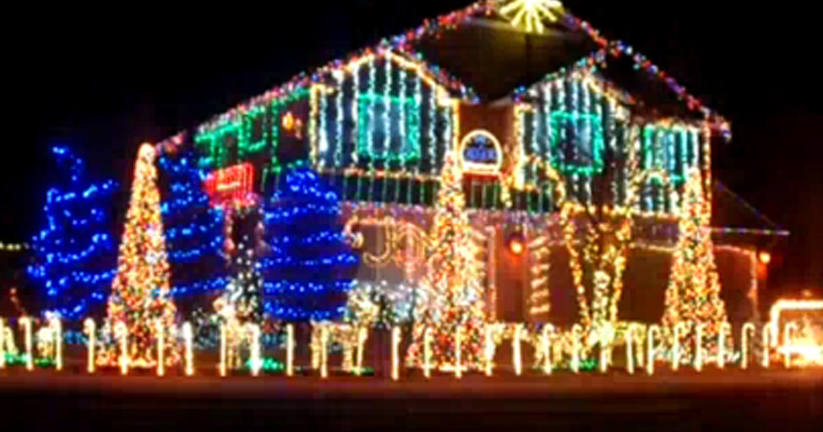 Dubstep Christmas house lights show in Meridian, ID - CBS News