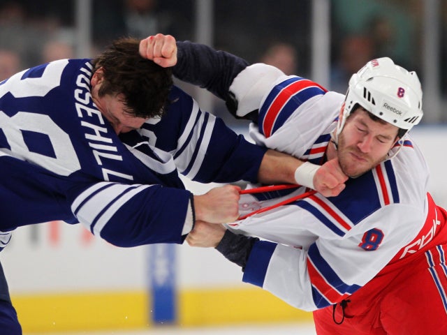 Brandon Prust and Jay Rosehill fight 
