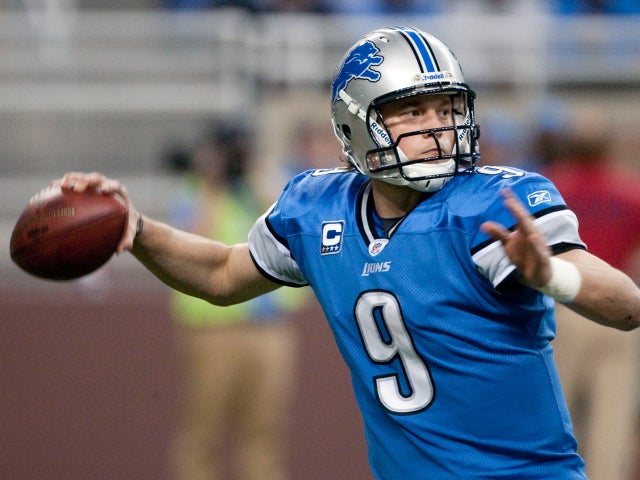Matthew Stafford passes  