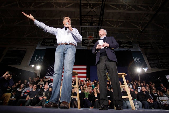 romney-mccain-AP120104034620.JPG 
