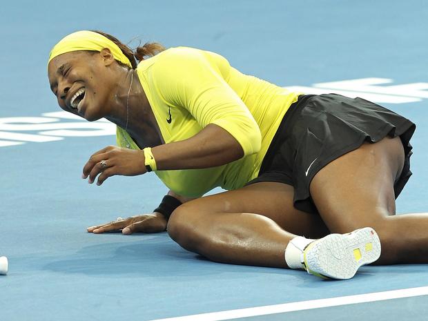 Serena Williams collapses after twisting her left ankle 
