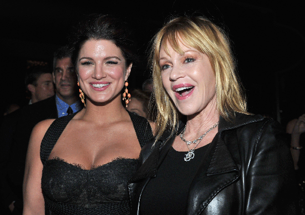 011-hay-gina--and--melanie.gif 