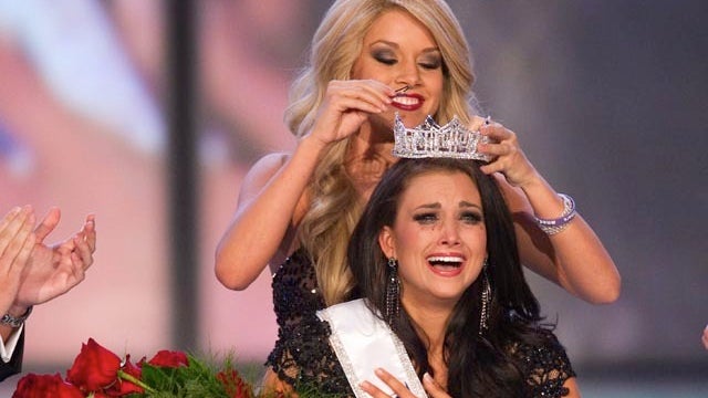 120114-Miss_America-AP120114165224.jpg 
