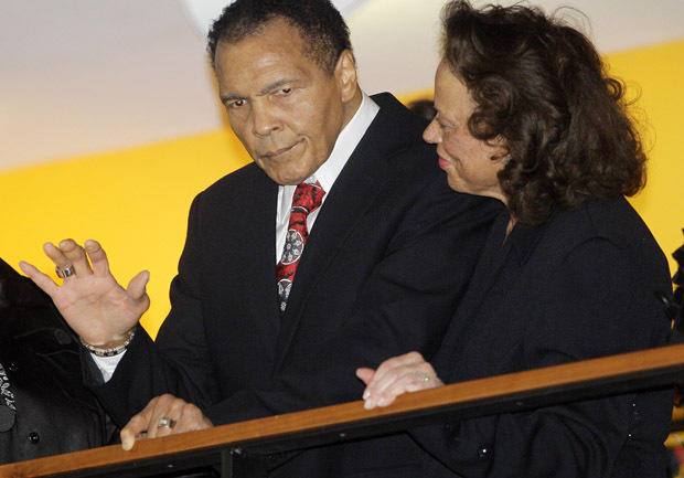 Muhammad Ali with his wife, Lonnie 
