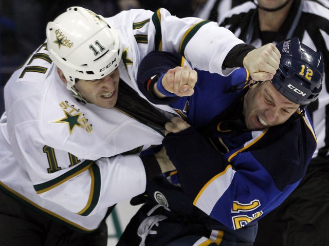 Jake Dowell and Scott Nichol fight  