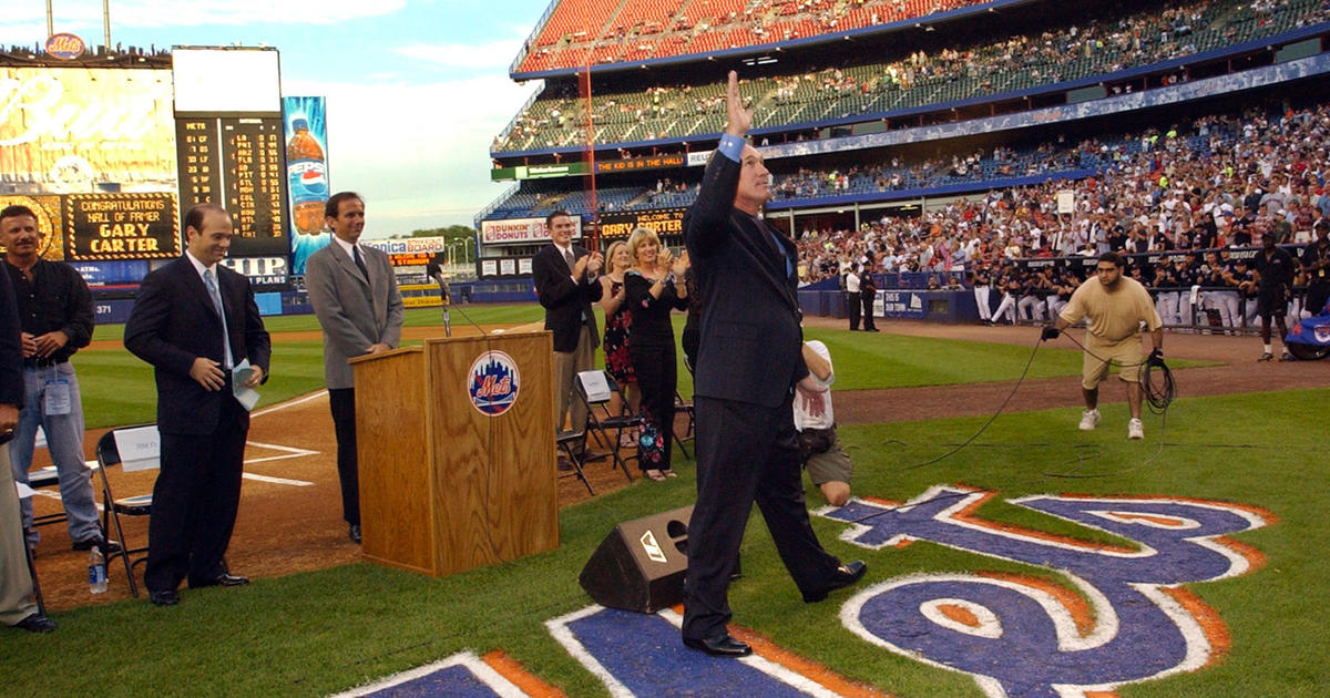 Gary Carter, Hall of Fame catcher who won World Series with Mets, dies at  57, US sports