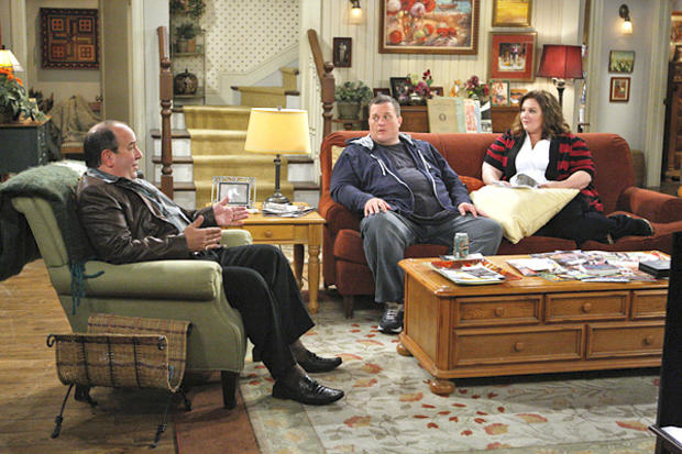 Mike &amp; Molly - Living Room 
