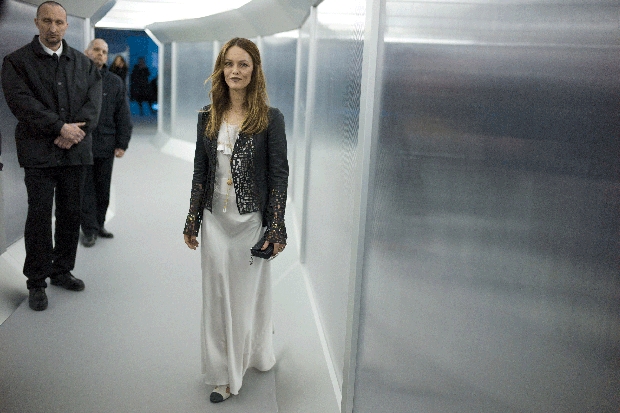 023-fashion-paradis.gif 