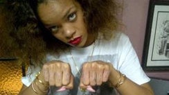 rihannatattoo.jpg 