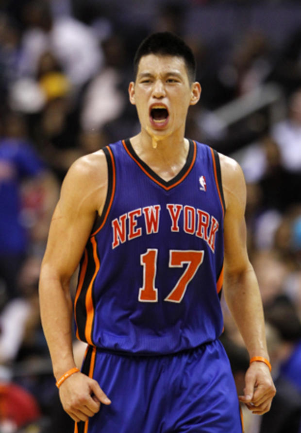 Jeremy Lin celebrates his dunk  