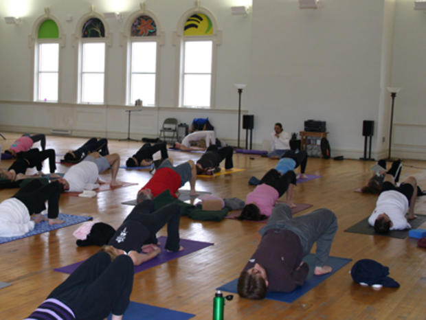 Free &amp; Affordable Pittsburgh Class at Schoolhouse Yoga 