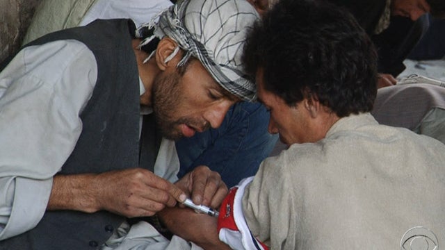 120216-Afghanistan-drug_users.jpg 
