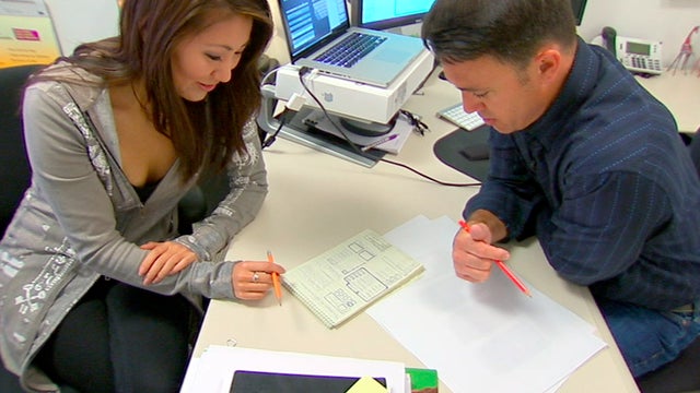 Are male or female entrepreneurs more successful? 