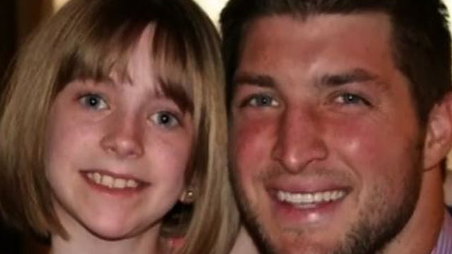 ent_tebow0217.jpg 