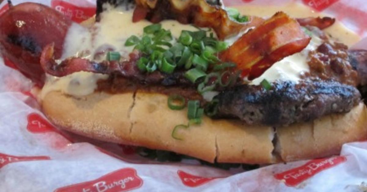 The 7 Best Hot Dog Joints in Massachusetts!