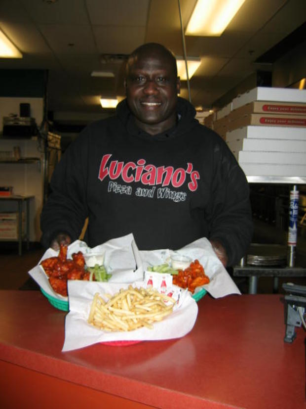 Luciano's Pizza and Wings 
