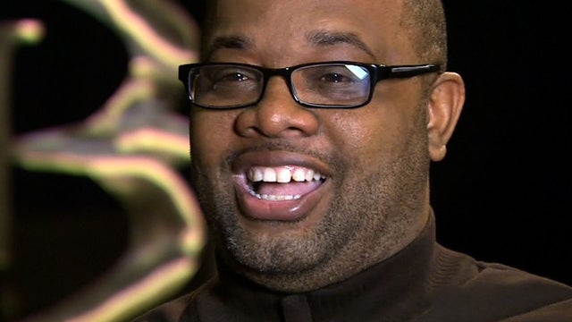 Tyler Perry helps protesting pastor reach his goal 