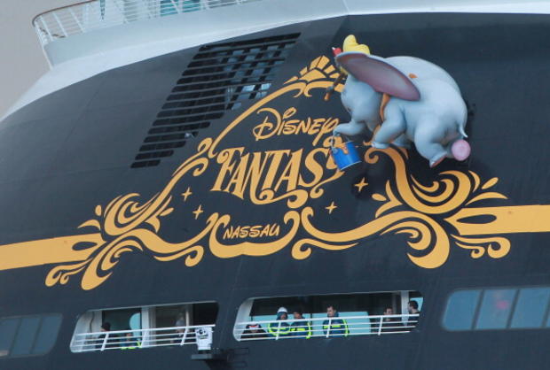 "Disney Fantasy" Launches From German Shipyard 