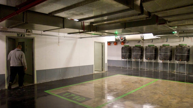 Israel_bomb_shelter_AP120229010737.jpg 