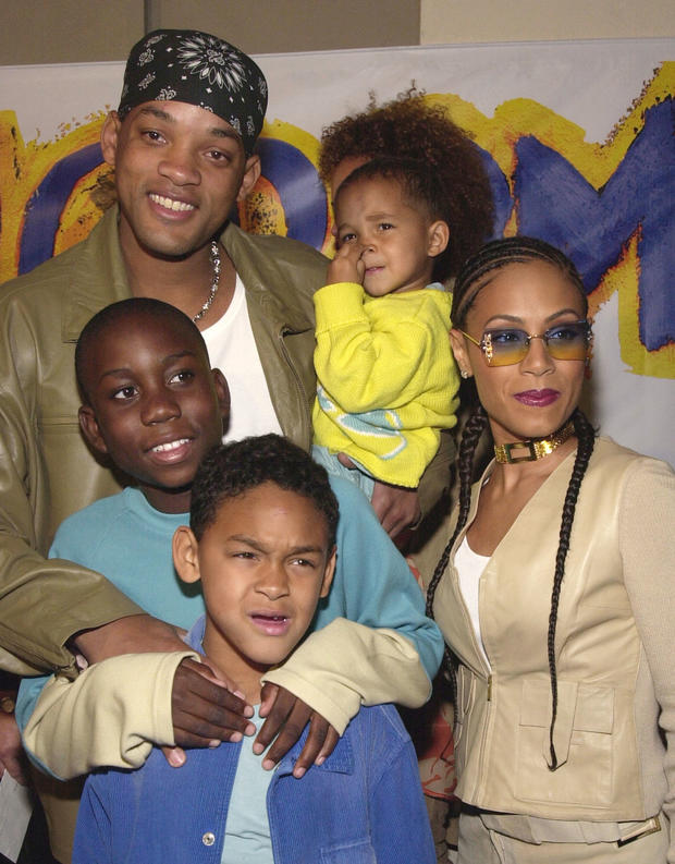 chris-weeks-actors-will-smith-his-wife-jada-pinkett-smith-and-their-family-arrive.jpg 