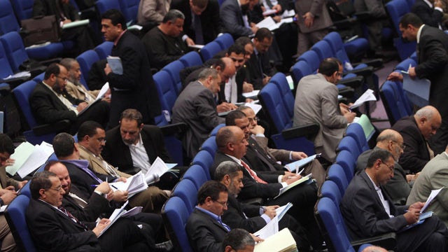 120324-Egypt_parliament-AP120324123310.jpg 