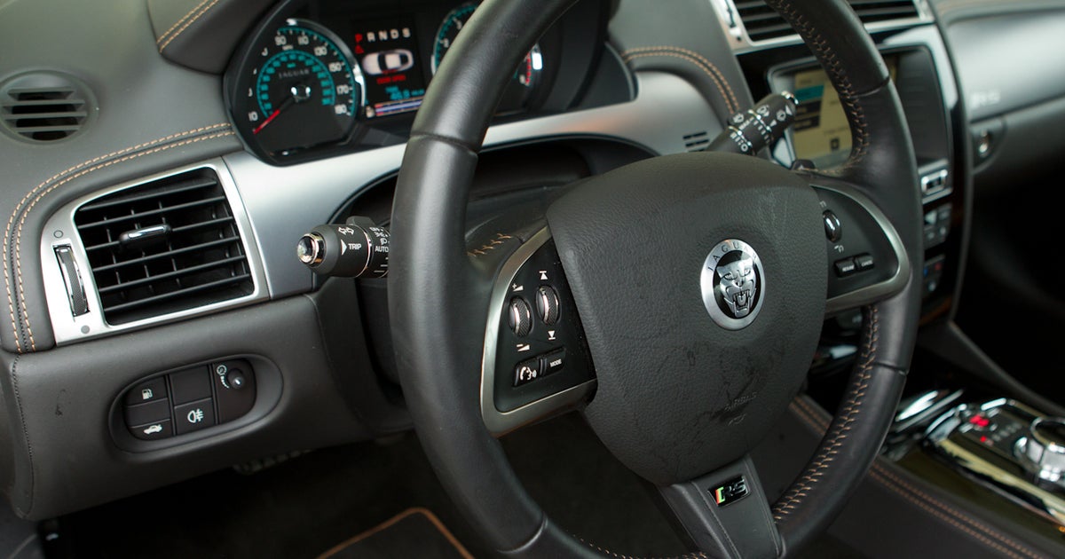 Father, Tavaris Reevey, charged after 4-year-old crashes car into ...