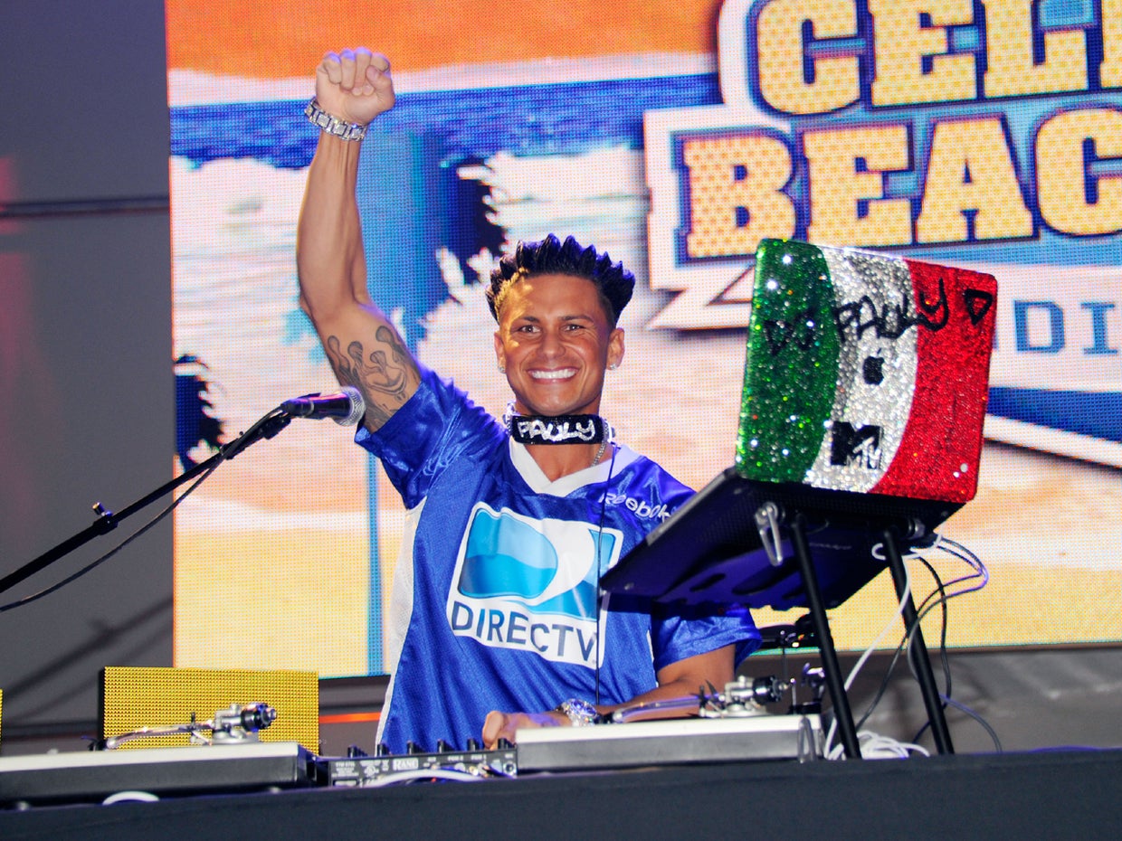 Pauly D goes solo with new MTV spin-off reality show - CBS News