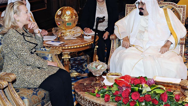 King Abdullah of Saudi Arabia meets with Secretary of State Hillary Rodham Clinton in Riyadh, Saudi Arabia, March 30, 2012, in this photo released by Saudi Press Agency. 