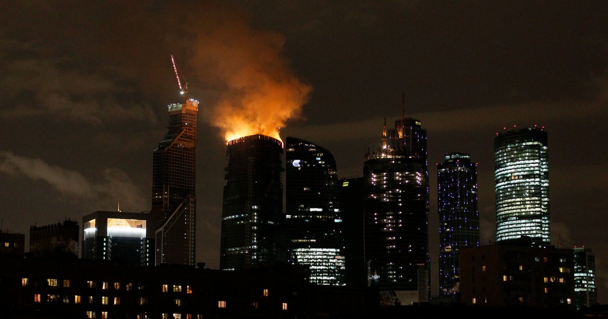 Fire atop Moscow skyscraper sends flames 880' high - CBS News