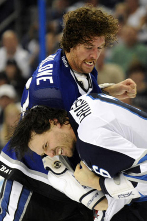 Ryan Malone fights with Ron Hainsey 