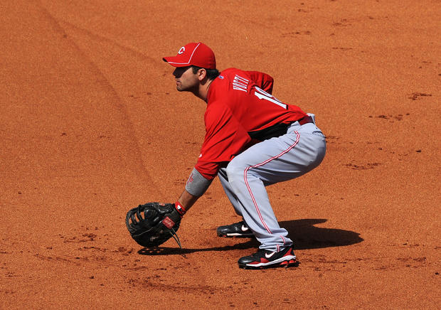Joey Votto gets ready to make a play  