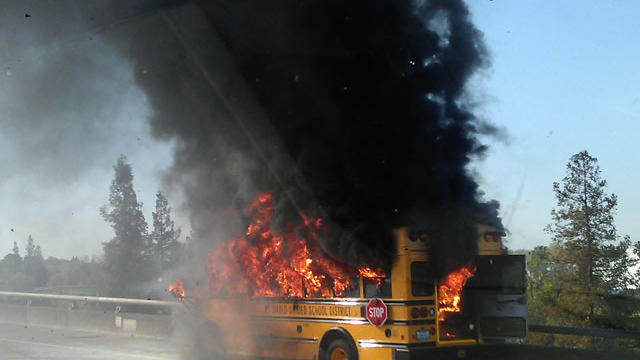 school-bus-fire.jpg 