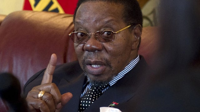 Bingu_wa_Mutharika_t119316896.jpg 