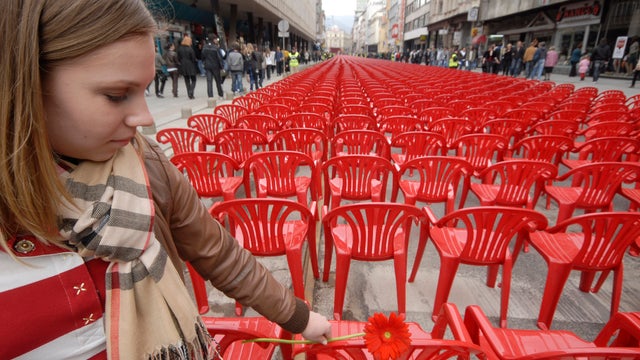 Sarajevo marks 20th anniversary of war 