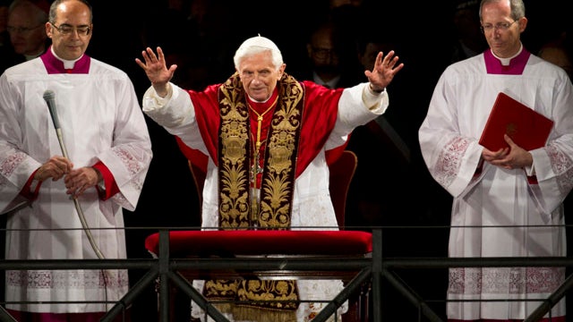 120406-Pope_Benedict_XVI-AP120406046074.jpg 