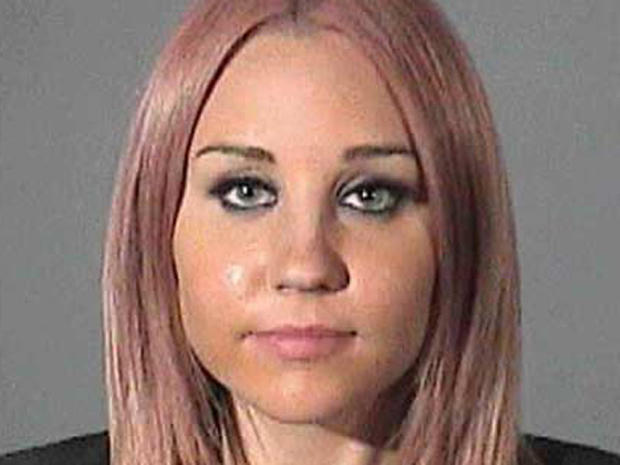 Actress Amanda Bynes charged with DUI 