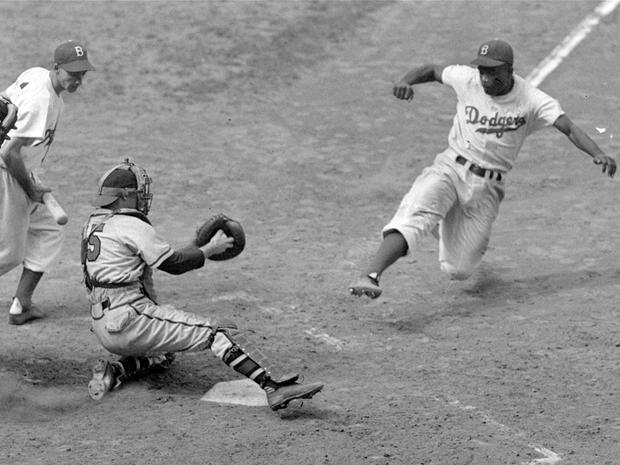 Jackie Robinson steals home successfully 
