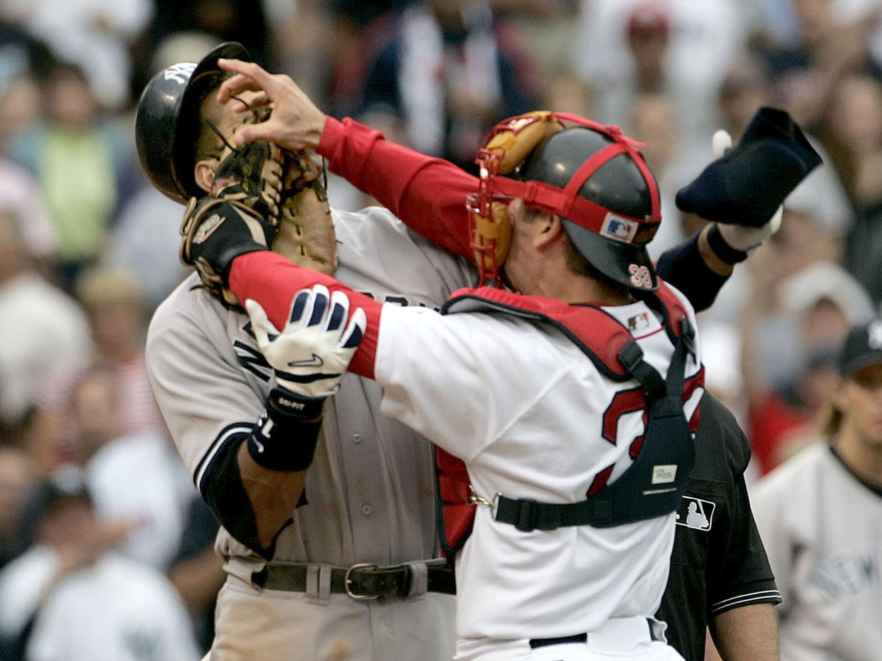 Jason Varitek strikes Alex Rodriguez  