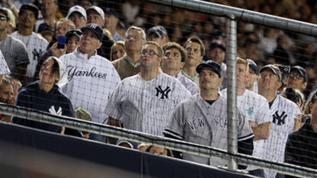 Video: Yankees fans shocked to see original Yankee Stadium in rubble 