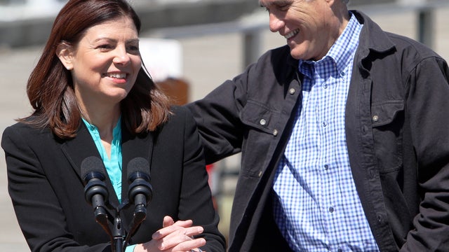 romney-ayotte-AP120430029799.JPG 