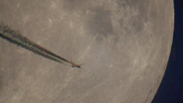 Moon_and_Plane_copy.jpg 