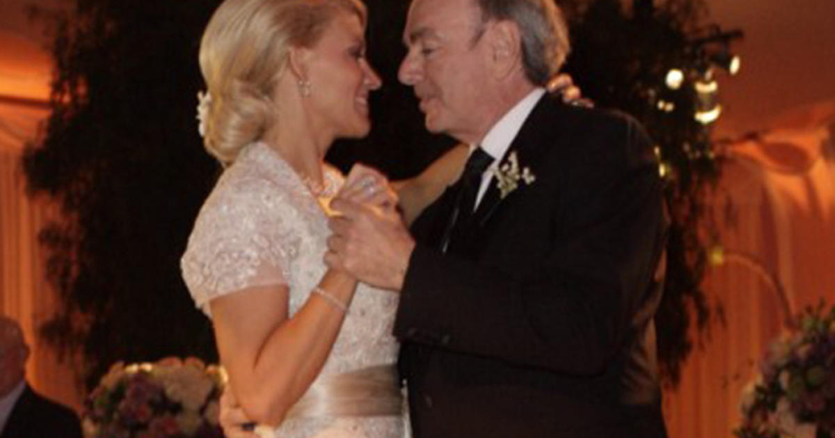Neil Diamond shares wedding day photo - CBS News