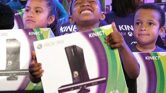 Microsoft-Kinect-owner.jpg 